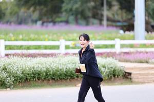 BIB: 
                            <button type="button" onclick="openModal(27857337)" class="btn btn-primary btn-sm float-right btn-popup" data-toggle="modal" data-target=".modal-high-quality">
                        <i class="fas fa-shopping-cart"></i> Add to Cart
                    </button>
                                            <button type="button" onclick="isThisMe(27857337, true)" class="btn btn-success btn-sm float-right btn-popup btn-isme hidden" data-toggle="tooltip" data-placement="bottom" title="นี่คือรูปของคุณใช่ไหม คลิกที่นี่เพื่อเอาเข้าอัลบั้ม">
                        <i class="fas fa-plus"></i> Add to album
                    </button>
                    <button type="button" onclick="isThisMe(27857337, false)" class="btn btn-warning btn-sm float-right btn-popup btn-isnotme hidden">
                        <i class="fas fa-ban"></i> Remove from album
                    </button>